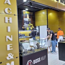 Фотоотчет с весенней выставки Istanbul Jewelry Show 2025: от оборудования до готовых украшений