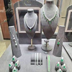 Фотоотчет с осенней выставки Istanbul Jewelry Show 2025: ювелирные изделия и технологии