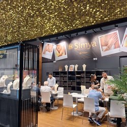 Фотоотчет с осенней выставки Istanbul Jewelry Show 2025: ювелирные изделия и технологии