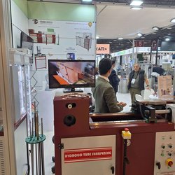 Фотоотчет с осенней выставки Istanbul Jewelry Show 2025: ювелирные изделия и технологии