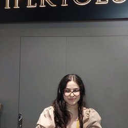 Фотоотчет с осенней выставки Istanbul Jewelry Show 2025: ювелирные изделия и технологии