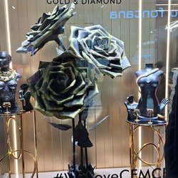 Фотоотчет с весенней выставки Istanbul Jewelry Show 2025: от оборудования до готовых украшений