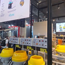Фотоотчет с осенней выставки Istanbul Jewelry Show 2025: ювелирные изделия и технологии
