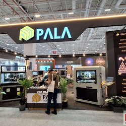 Фотоотчет с весенней выставки Istanbul Jewelry Show 2025: от оборудования до готовых украшений