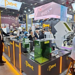 Фотоотчет с осенней выставки Istanbul Jewelry Show 2025: ювелирные изделия и технологии