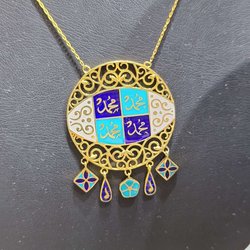 Фотоотчет с весенней выставки Istanbul Jewelry Show 2025: от оборудования до готовых украшений
