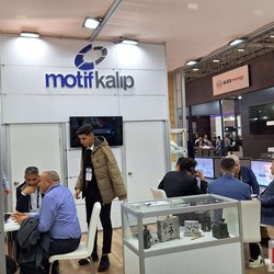 Фотоотчет с весенней выставки Istanbul Jewelry Show 2025: от оборудования до готовых украшений