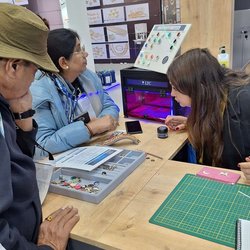 Фотоотчет с весенней выставки Istanbul Jewelry Show 2025: от оборудования до готовых украшений