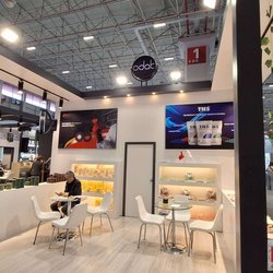 Фотоотчет с весенней выставки Istanbul Jewelry Show 2025: от оборудования до готовых украшений