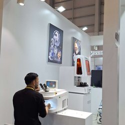 Фотоотчет с весенней выставки Istanbul Jewelry Show 2025: от оборудования до готовых украшений