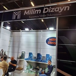 Фотоотчет с осенней выставки Istanbul Jewelry Show 2025: ювелирные изделия и технологии