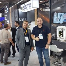 Фотоотчет с осенней выставки Istanbul Jewelry Show 2025: ювелирные изделия и технологии