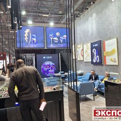 Фотоотчет с осенней выставки Istanbul Jewelry Show 2025: ювелирные изделия и технологии