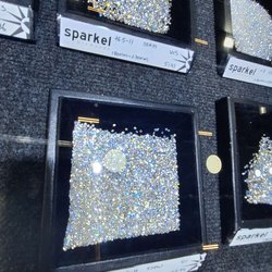 Фотоотчет с весенней выставки Istanbul Jewelry Show 2025: от оборудования до готовых украшений