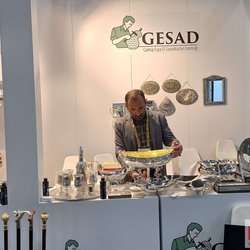 Фотоотчет с весенней выставки Istanbul Jewelry Show 2025: от оборудования до готовых украшений
