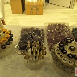Фотоотчет с весенней выставки Istanbul Jewelry Show 2025: от оборудования до готовых украшений