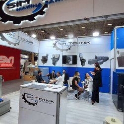 Фотоотчет с весенней выставки Istanbul Jewelry Show 2025: от оборудования до готовых украшений
