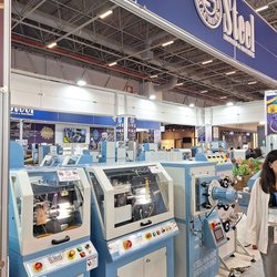 Фотоотчет с осенней выставки Istanbul Jewelry Show 2025: ювелирные изделия и технологии