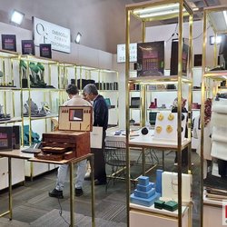 Фотоотчет с весенней выставки Istanbul Jewelry Show 2025: от оборудования до готовых украшений