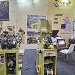 Фотоотчет с осенней выставки Istanbul Jewelry Show 2025: ювелирные изделия и технологии