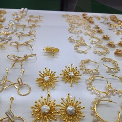 Фотоотчет с осенней выставки Istanbul Jewelry Show 2025: ювелирные изделия и технологии