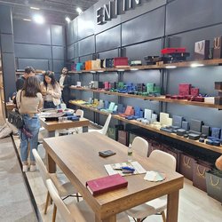 Фотоотчет с осенней выставки Istanbul Jewelry Show 2025: ювелирные изделия и технологии