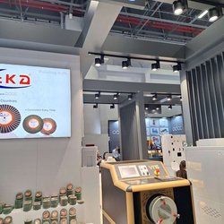 Фотоотчет с осенней выставки Istanbul Jewelry Show 2025: ювелирные изделия и технологии