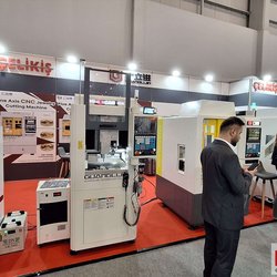 Фотоотчет с весенней выставки Istanbul Jewelry Show 2025: от оборудования до готовых украшений