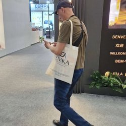 Фотоотчет с весенней выставки Istanbul Jewelry Show 2025: от оборудования до готовых украшений