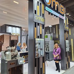 Фотоотчет с осенней выставки Istanbul Jewelry Show 2025: ювелирные изделия и технологии