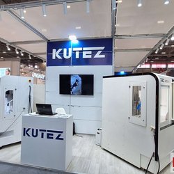 Фотоотчет с весенней выставки Istanbul Jewelry Show 2025: от оборудования до готовых украшений