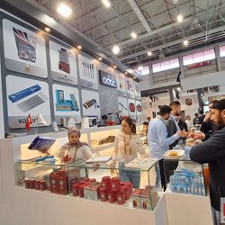 Фотоотчет с весенней выставки Istanbul Jewelry Show 2025: от оборудования до готовых украшений