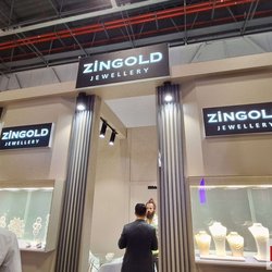 Фотоотчет с весенней выставки Istanbul Jewelry Show 2025: от оборудования до готовых украшений