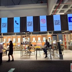 Фотоотчет с весенней выставки Istanbul Jewelry Show 2025: от оборудования до готовых украшений