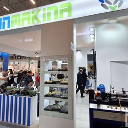 Фотоотчет с весенней выставки Istanbul Jewelry Show 2025: от оборудования до готовых украшений
