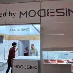Фотоотчет с весенней выставки Istanbul Jewelry Show 2025: от оборудования до готовых украшений