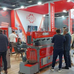 Фотоотчет с осенней выставки Istanbul Jewelry Show 2025: ювелирные изделия и технологии