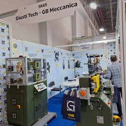 Фотоотчет с осенней выставки Istanbul Jewelry Show 2025: ювелирные изделия и технологии