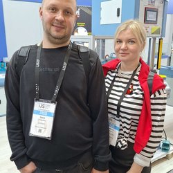 Фотоотчет с весенней выставки Istanbul Jewelry Show 2025: от оборудования до готовых украшений