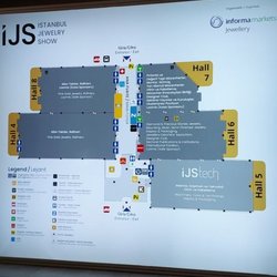 Фотоотчет с осенней выставки Istanbul Jewelry Show 2025: ювелирные изделия и технологии