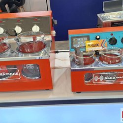 Фотоотчет с весенней выставки Istanbul Jewelry Show 2025: от оборудования до готовых украшений