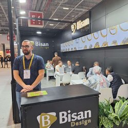 Фотоотчет с осенней выставки Istanbul Jewelry Show 2025: ювелирные изделия и технологии