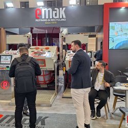 Фотоотчет с весенней выставки Istanbul Jewelry Show 2025: от оборудования до готовых украшений