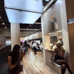 Фотоотчет с весенней выставки Istanbul Jewelry Show 2025: от оборудования до готовых украшений