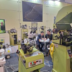 Фотоотчет с осенней выставки Istanbul Jewelry Show 2025: ювелирные изделия и технологии