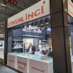 Фотоотчет с осенней выставки Istanbul Jewelry Show 2025: ювелирные изделия и технологии