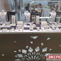 Фотоотчет с осенней выставки Istanbul Jewelry Show 2025: ювелирные изделия и технологии