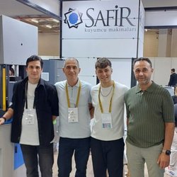 Фотоотчет с осенней выставки Istanbul Jewelry Show 2025: ювелирные изделия и технологии