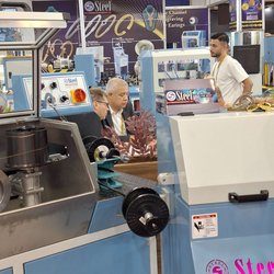 Фотоотчет с осенней выставки Istanbul Jewelry Show 2025: ювелирные изделия и технологии