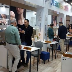 Фотоотчет с осенней выставки Istanbul Jewelry Show 2025: ювелирные изделия и технологии
